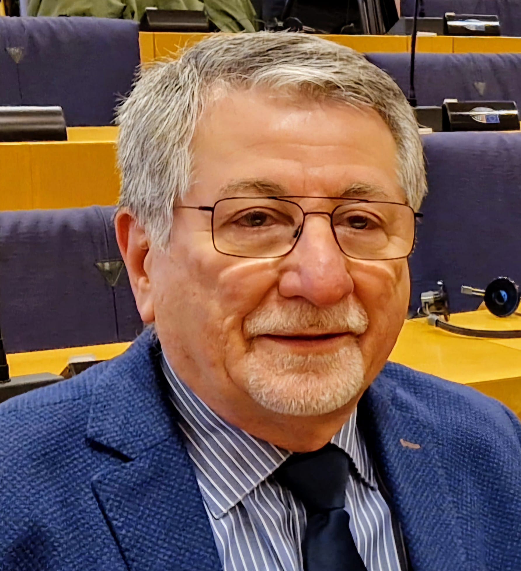 نهاد القاضي